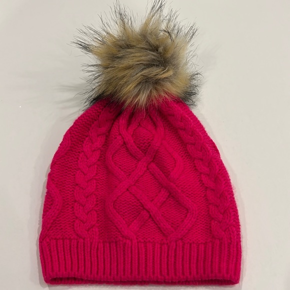 J Crew Woman's CoZy Persian Red Cable-Knit Beanie Hat w/ Faux-Fur Pom - Picture 1 of 3